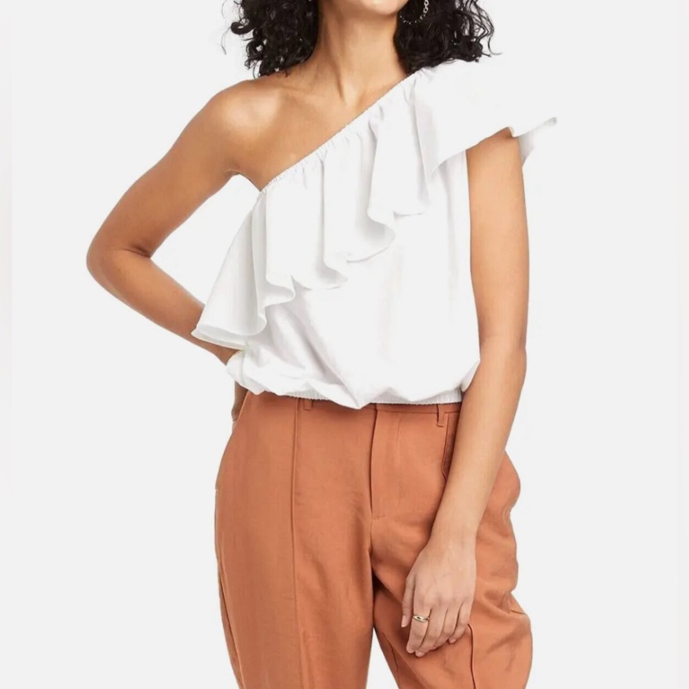 A New Day One Shoulder Ruffle Tank, size L